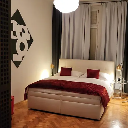 Premium - Free Massages From Physiotherapists Apartman