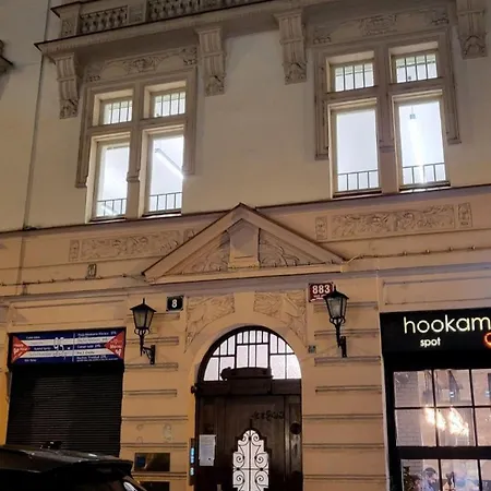 Premium - Free Massages From Physiotherapists *