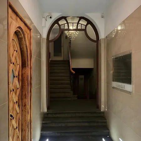 Premium - Free Massages From Physiotherapists * Praag